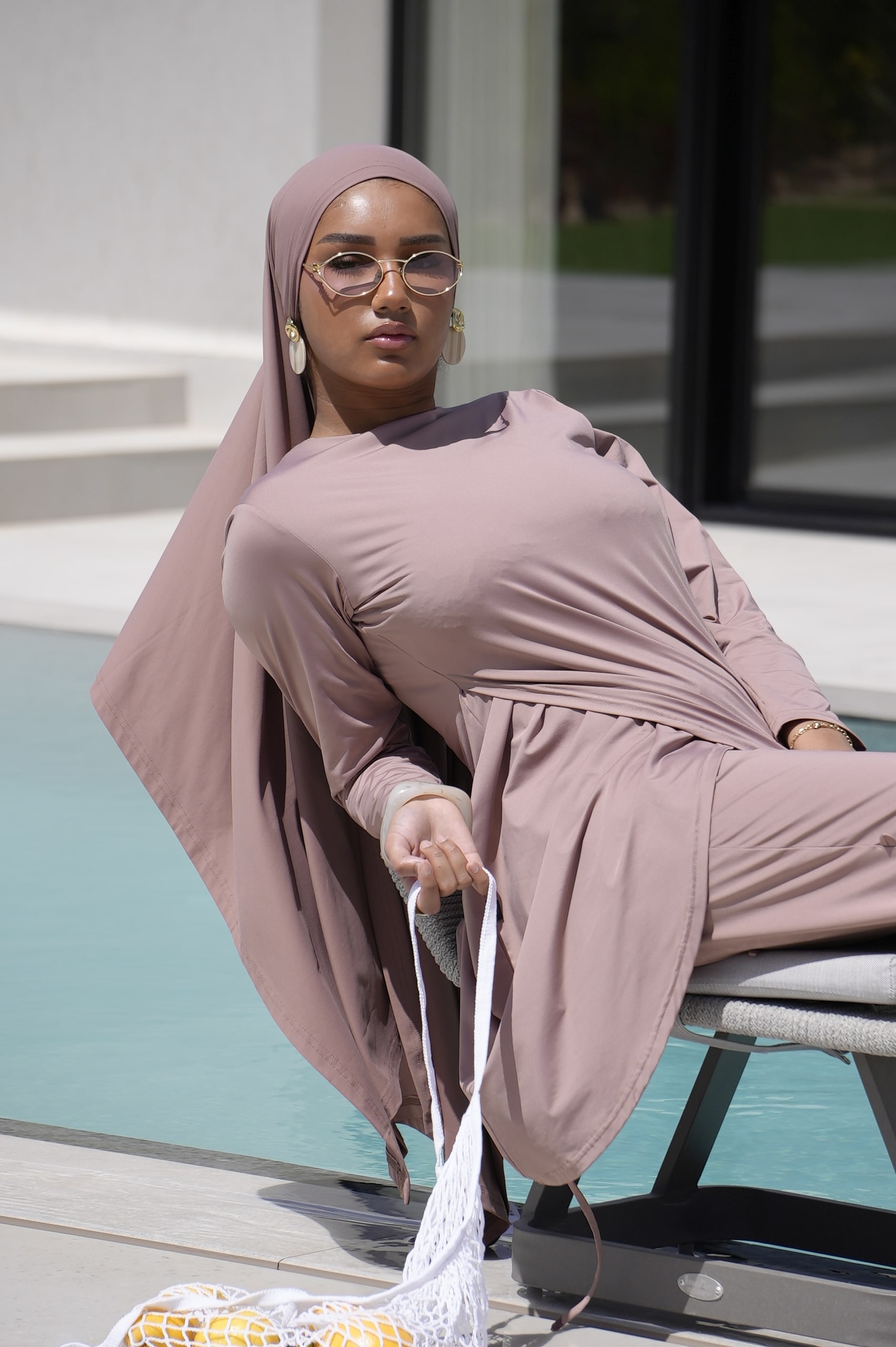 Voile de bain marron rose