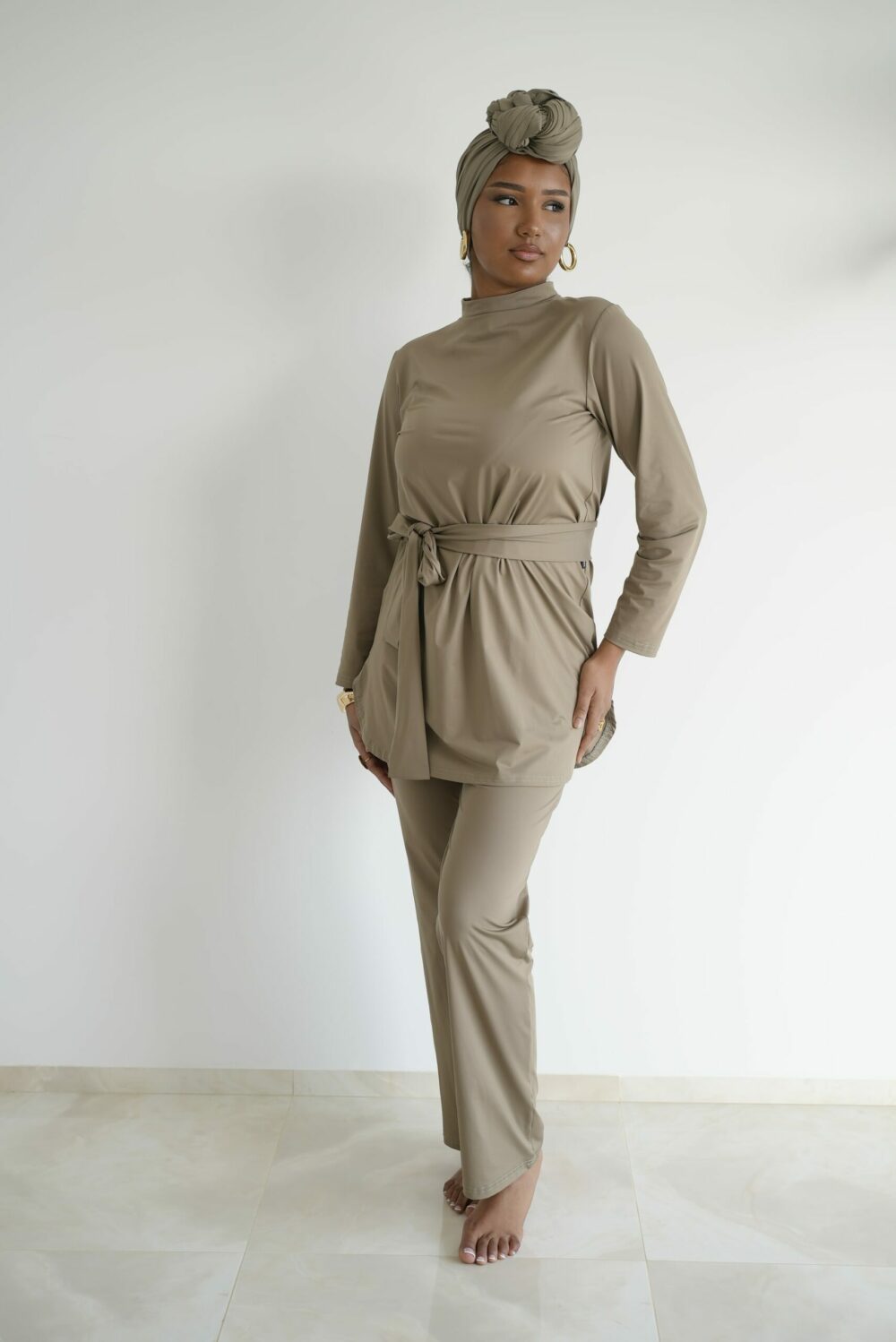Ensemble NERINE kaki